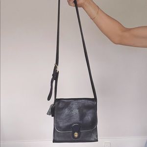 vintage coach navy crossbody adjustable purse